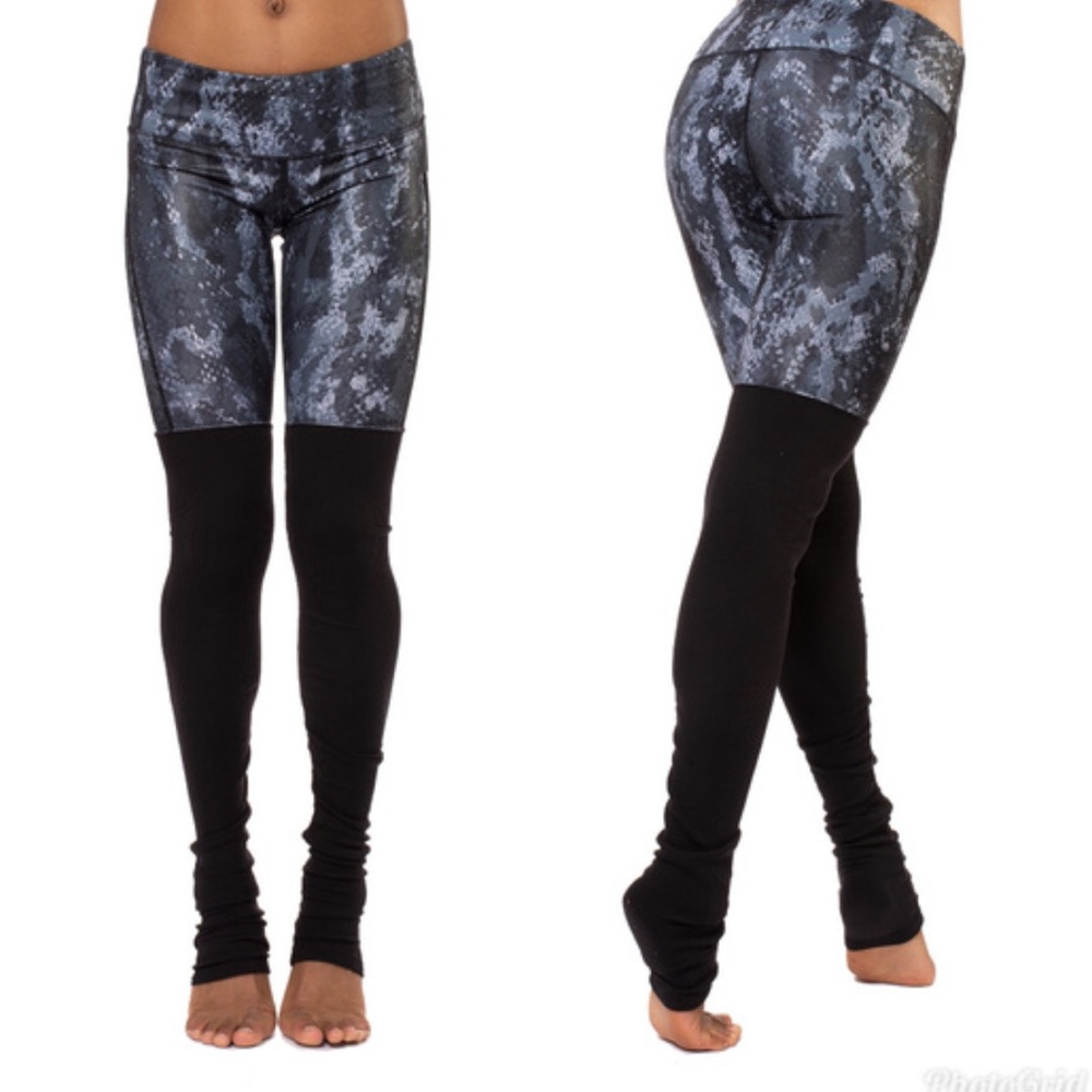 ALO Yoga Airbrush High-Waist Highlight Goddess  Leggings - Picture 10 of 10